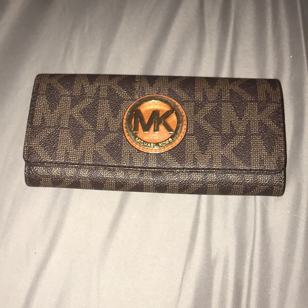 Michael Kors wallet
